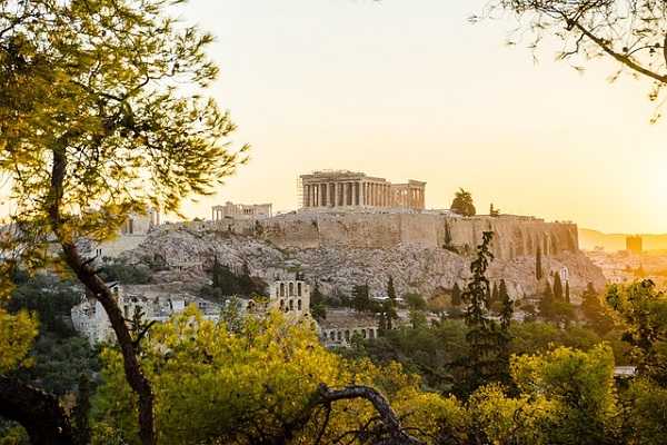 Hacer una visita a la Acrópolis de Atenas