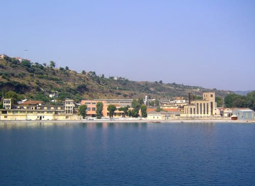Aigio, entre Patras y Atenas Aigio, entre Patras y Atenas