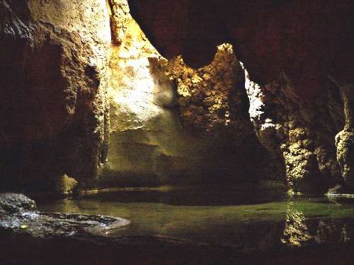 La Cueva de los Lagos, en Grecia continental