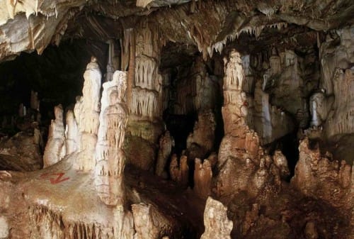 La cueva de Sfentoni, en la mítica Zoniana La cueva de Sfentoni, en la mítica Zoniana