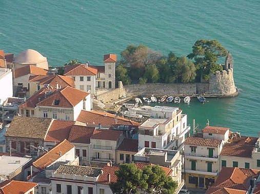 Nafpaktos, desde las alturas y la historia Nafpaktos, desde las alturas y la historia