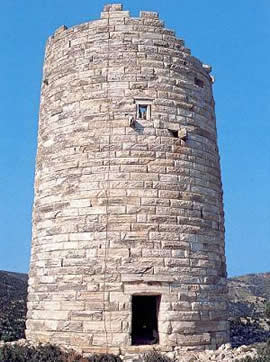 La torre de Pyrgos Chimarrou, simbolo de Naxos