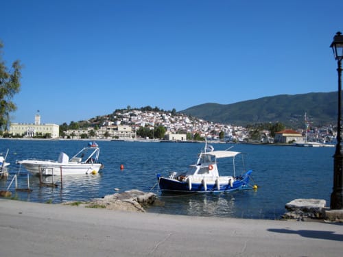 El monasterio de San Zoodochos Pigi, en Poros